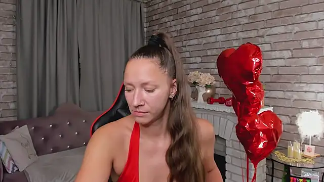 Snapshot of SarahCoksss chatting on March 6, 2026, 12:44 pm SarahCoksss online show from March 6, 2026, 12:44 pm