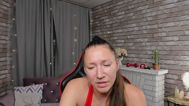 SarahCoksss online show from June 11, 2026, 2:53 am
