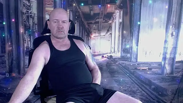 Snapshot of ManlyPrisonGuy chatting on December 3, 2025, 1:21 pm ManlyPrisonGuy online show from December 3, 2025, 1:21 pm