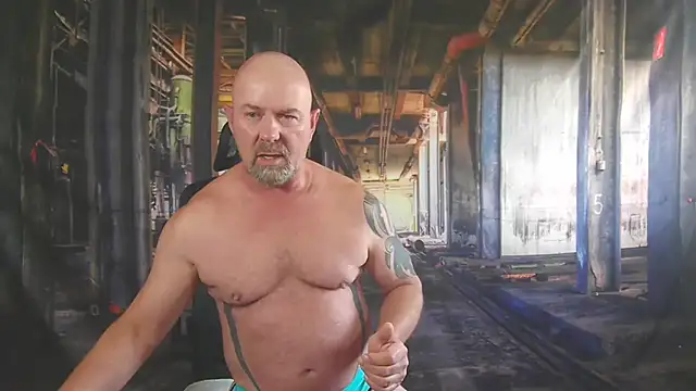 Snapshot of ManlyPrisonGuy chatting on June 3, 2026, 2:33 pm ManlyPrisonGuy online show from June 3, 2026, 2:33 pm