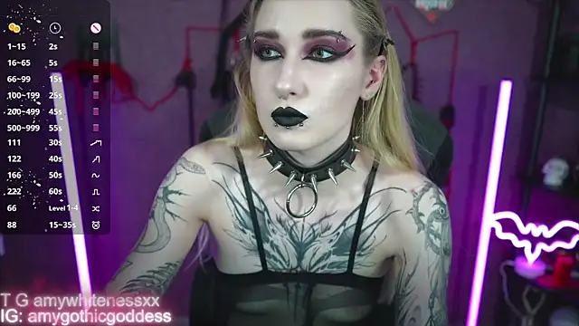 Snapshot of amywhitenessxx chatting on April 20, 2026, 1:35 pm amywhitenessxx online show from April 20, 2026, 1:35 pm