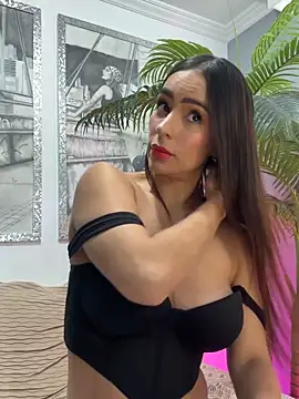 Mau White online show from April 22, 2026, 3:41 pm