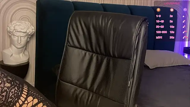 Snapshot of viviann_evans chatting on October 21, 2025, 1:27 am viviann evans online show from October 21, 2025, 1:27 am