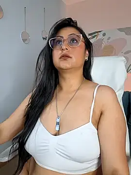 Snapshot of Amber_gold_ chatting on July 23, 2026, 4:21 am Amber gold online show from July 23, 2026, 4:21 am