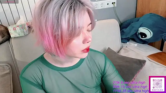 Snapshot of __KawaiiYuki__ chatting on May 17, 2026, 4:12 am KawaiiYuki online show from May 17, 2026, 4:12 am