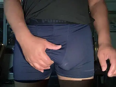Snapshot of ThickDick_Daddy chatting on June 13, 2026, 6:33 am ThickDick Daddy online show from June 13, 2026, 6:33 am