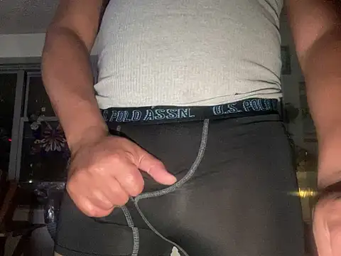 Snapshot of ThickDick_Daddy chatting on May 25, 2026, 7:29 am ThickDick Daddy online show from May 25, 2026, 7:29 am