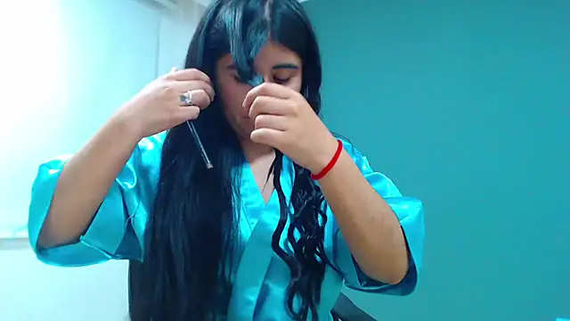 danna- roouss online show from October 10, 2025, 10:10 pm