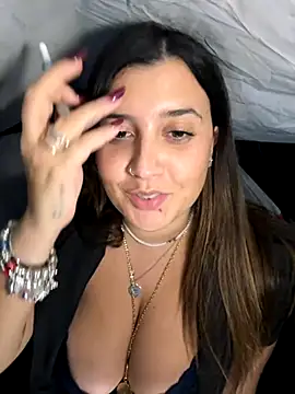 Snapshot of Novababy18 chatting on October 30, 2025, 12:09 am Novababy18 online show from October 30, 2025, 12:09 am