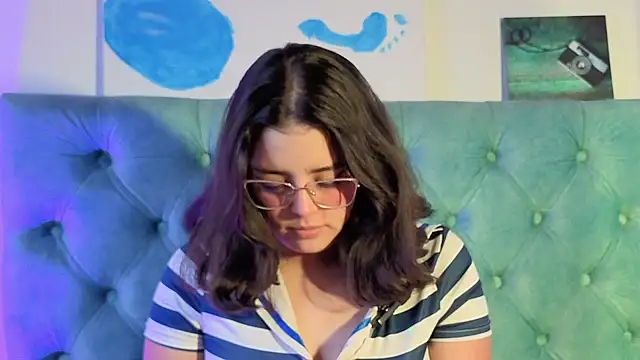 Snapshot of Paola_Lyon_ chatting on March 23, 2026, 12:16 pm Paola Lyon online show from March 23, 2026, 12:16 pm