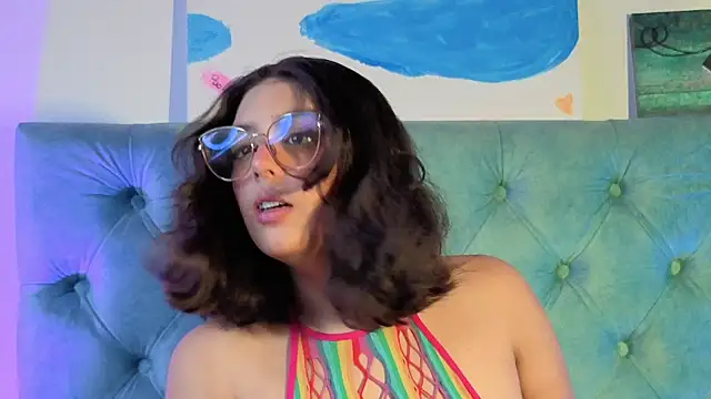 Snapshot of Paola_Lyon_ chatting on March 3, 2026, 6:15 pm Paola Lyon online show from March 3, 2026, 6:15 pm