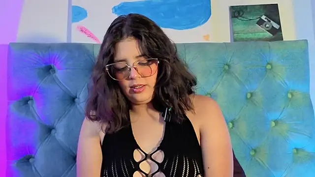 Snapshot of Paola_Lyon_ chatting on March 9, 2026, 12:09 pm Paola Lyon online show from March 9, 2026, 12:09 pm