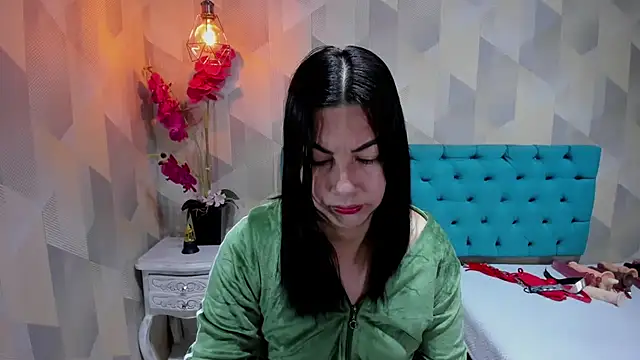 AdaFawxx online show from March 13, 2026, 4:06 am