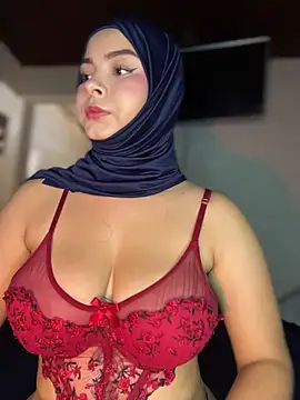 Snapshot of aneesa_darzi chatting on June 23, 2026, 5:00 pm aneesa darzi online show from June 23, 2026, 5:00 pm