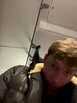 lecksklavehard online show from October 7, 2025, 5:08 am