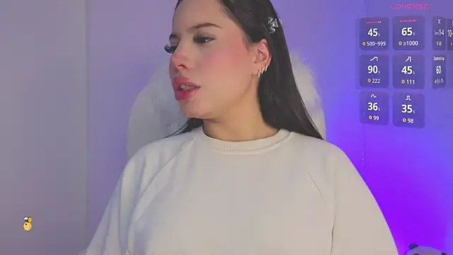 Snapshot of LauraSweett chatting on December 1, 2025, 3:46 pm LauraSweett online show from December 1, 2025, 3:46 pm