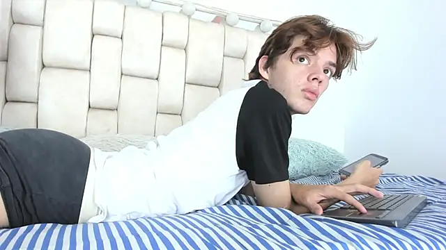 Snapshot of daniel_hot03 chatting on December 14, 2025, 1:39 pm daniel hot03 online show from December 14, 2025, 1:39 pm