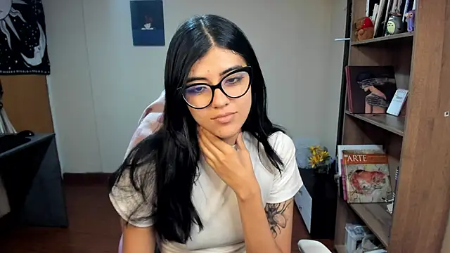 Snapshot of valerie__skyy chatting on February 26, 2025, 2:52 am valerie skyy online show from February 26, 2025, 2:52 am