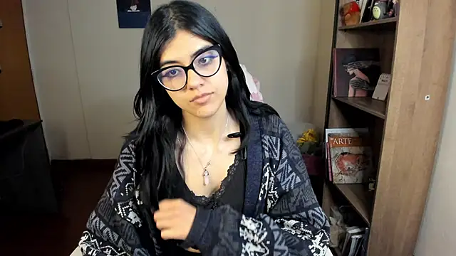 Snapshot of valerie__skyy chatting on March 5, 2025, 2:14 am valerie skyy online show from March 5, 2025, 2:14 am