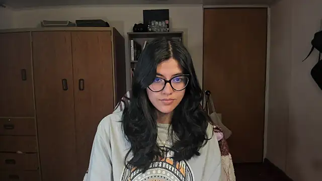 Snapshot of valerie__skyy chatting on January 7, 2025, 3:35 am valerie skyy online show from January 7, 2025, 3:35 am