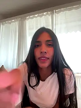 Snapshot of sofi_potter_ chatting on October 23, 2025, 8:35 am sofi potter online show from October 23, 2025, 8:35 am