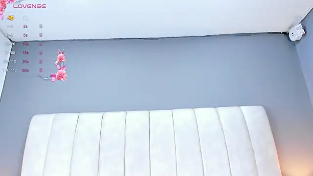 Snapshot of Ashleyy23x chatting on November 12, 2025, 7:51 pm Ashleyy23x online show from November 12, 2025, 7:51 pm