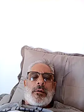 Snapshot of reijulio55 chatting on March 15, 2025, 10:24 am reijulio55 online show from March 15, 2025, 10:24 am