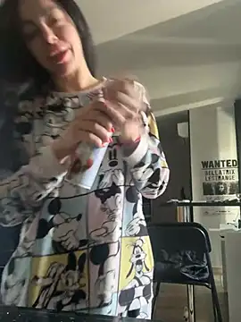 Chloe Ricci online show from February 18, 2026, 8:00 am