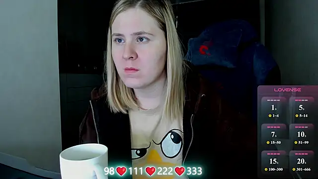 Snapshot of Olivia_Munk chatting on May 27, 2026, 4:14 pm Olivia Munk online show from May 27, 2026, 4:14 pm