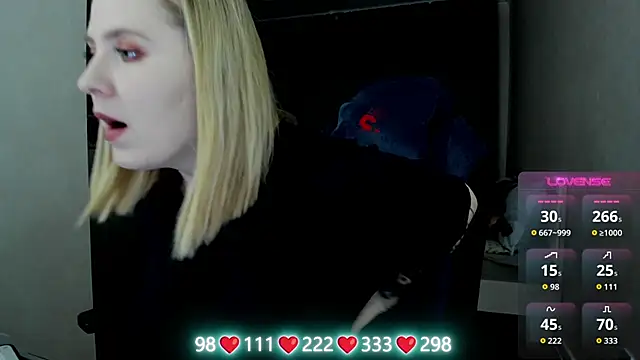 Snapshot of Olivia_Munk chatting on May 8, 2026, 4:38 am Olivia Munk online show from May 8, 2026, 4:38 am