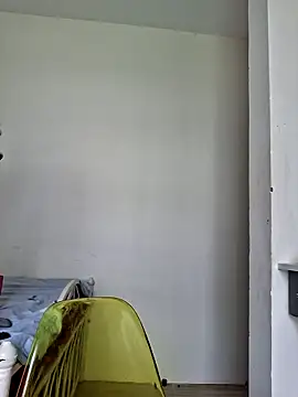 Kamdollie online show from April 11, 2026, 7:05 am