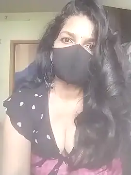 Snapshot of Shuttii_25 chatting on February 24, 2026, 4:13 am Shuttii 25 online show from February 24, 2026, 4:13 am