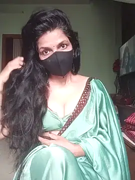 Shuttii 25 online show from October 28, 2025, 6:01 am