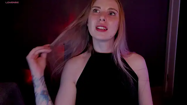 Aqualen online show from November 12, 2025, 8:23 pm