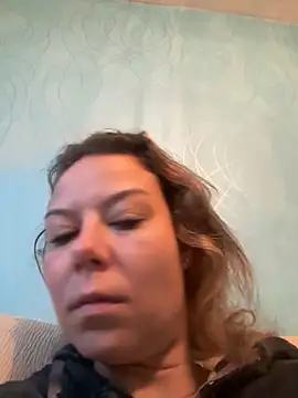 Snapshot of BabyNila chatting on October 13, 2025, 6:04 am BabyNila online show from October 13, 2025, 6:04 am