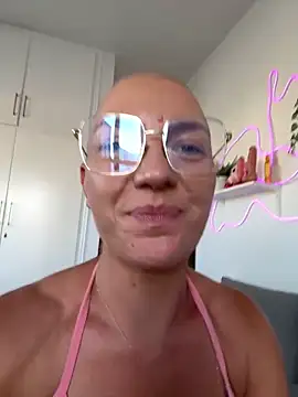 Snapshot of PaulinaSchubert1 chatting on May 11, 2026, 2:45 pm PaulinaSchubert1 online show from May 11, 2026, 2:45 pm