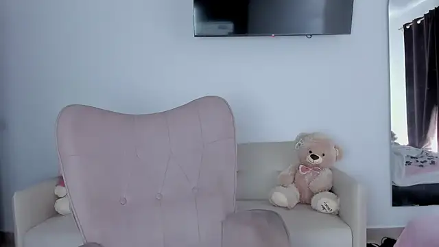 Snapshot of selene_king2 chatting on April 10, 2026, 2:46 pm selene king2 online show from April 10, 2026, 2:46 pm