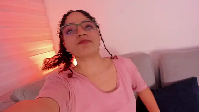 DAHLIA BROWNIE online show from January 23, 2025, 7:32 am