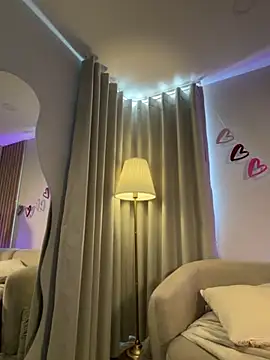 AnnaCastillo  online show from February 12, 2026, 9:14 pm