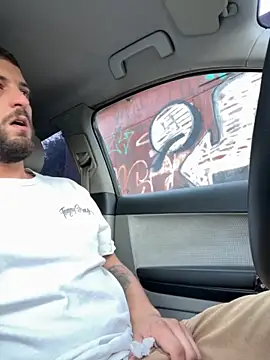 ElChapoGuzman95 online show from September 18, 2025, 4:37 am