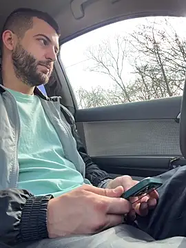 Snapshot of ElChapoGuzman95 chatting on March 22, 2026, 8:49 am ElChapoGuzman95 online show from March 22, 2026, 8:49 am