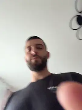 Snapshot of ElChapoGuzman95 chatting on February 16, 2026, 7:51 am ElChapoGuzman95 online show from February 16, 2026, 7:51 am