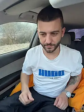 Snapshot of ElChapoGuzman95 chatting on March 17, 2026, 5:10 am ElChapoGuzman95 online show from March 17, 2026, 5:10 am