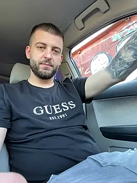 ElChapoGuzman95 online show from March 18, 2025, 7:33 am