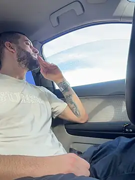 Snapshot of ElChapoGuzman95 chatting on February 24, 2026, 1:01 pm ElChapoGuzman95 online show from February 24, 2026, 1:01 pm