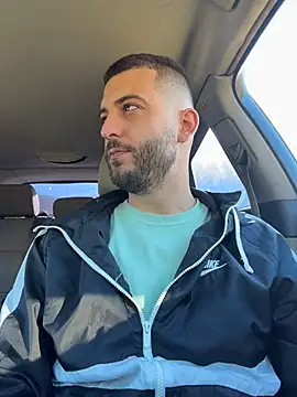 Snapshot of ElChapoGuzman95 chatting on March 11, 2026, 7:35 am ElChapoGuzman95 online show from March 11, 2026, 7:35 am