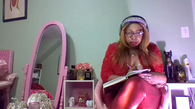 Snapshot of BlaqLadyRedlips chatting on March 3, 2026, 3:02 am BlaqLadyRedlips online show from March 3, 2026, 3:02 am