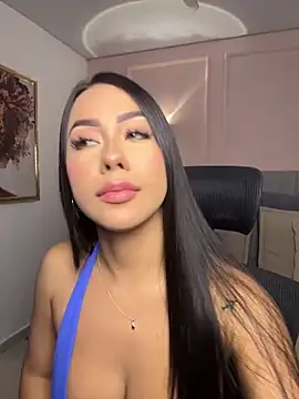 Snapshot of Miss_blue69 chatting on May 14, 2026, 1:46 am Miss blue69 online show from May 14, 2026, 1:46 am