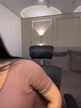 Snapshot of Miss_blue69 chatting on March 18, 2026, 1:42 am Miss blue69 online show from March 18, 2026, 1:42 am