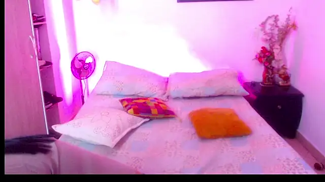 menfismuller2 online show from December 15, 2025, 5:08 pm